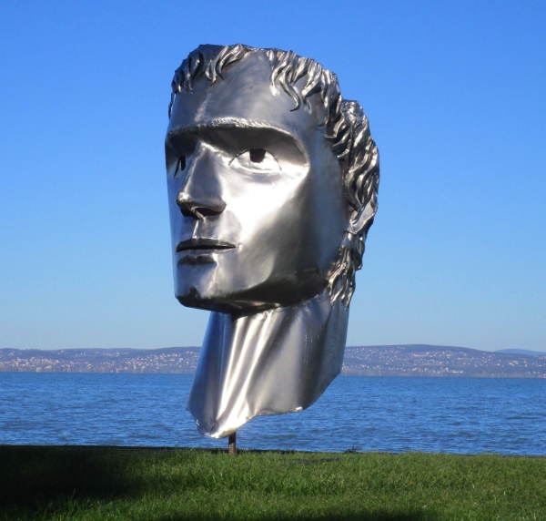 Big head sculpture men stainless steel